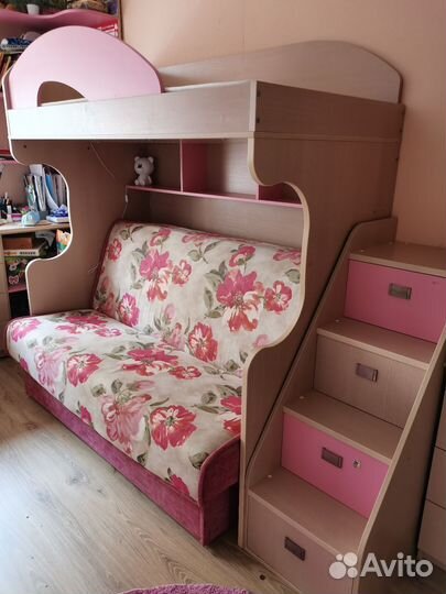 Двухъярусная кровать бу с матрасами