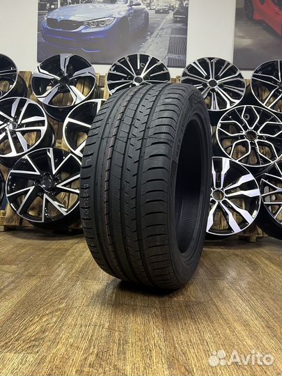 DoubleStar DSU02 285/45 R19 111Y