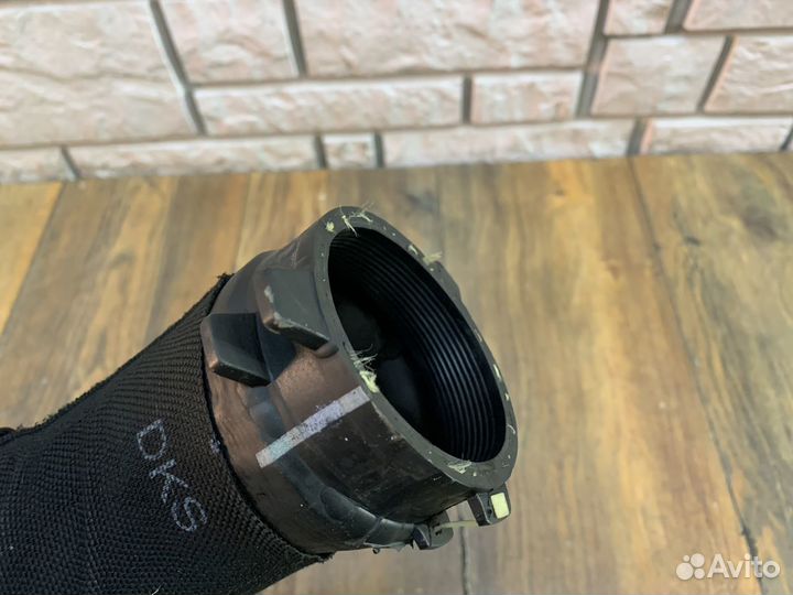 Audi A4 (B8) Патрубок интеркулера 1.8 л cdhb