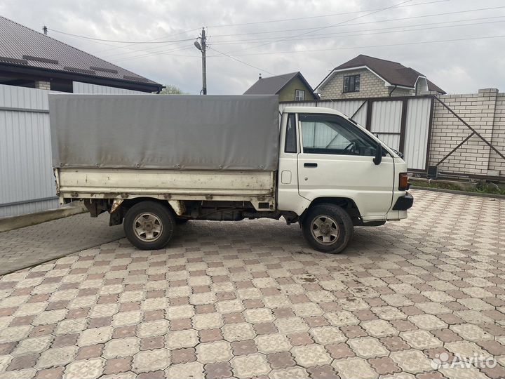 Toyota Town Ace 2.0 МТ, 1994, 116 000 км