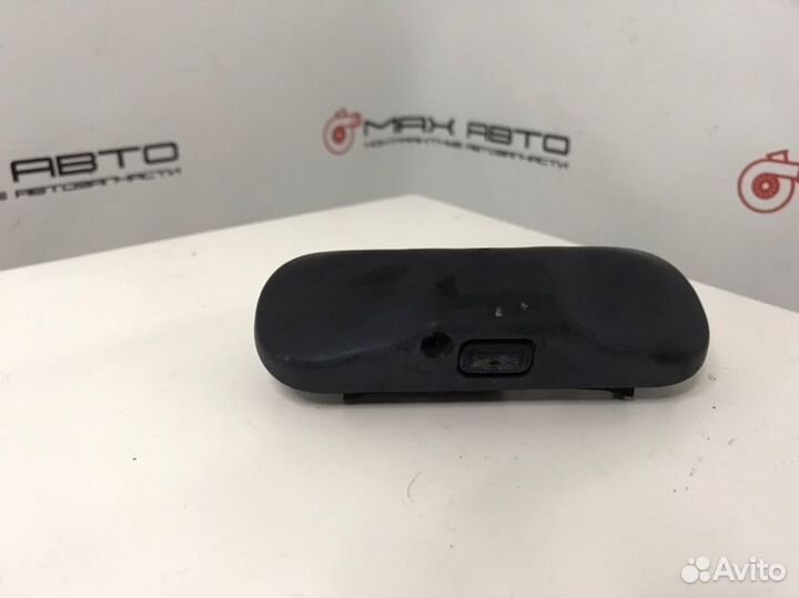 Б/У форсунка омывателя Volkswagen Golf seat