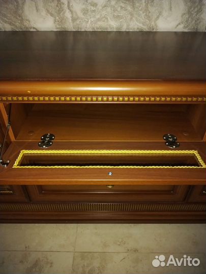 Тумба под тв серия Джоконда цвет орех