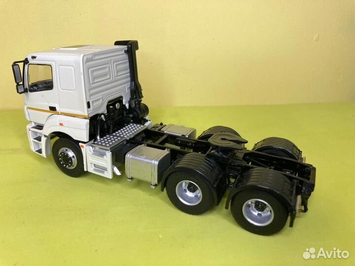 Модель Камаз 65206 в масштабе 1/43