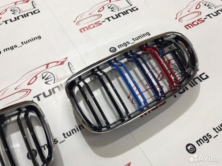 Ноздри BMW 3 серии E90 08-12 Хром + Триколор M