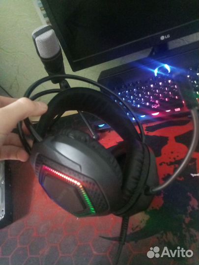 Игровые наушники