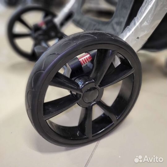 Коляска 2 в 1 новые с конвертом