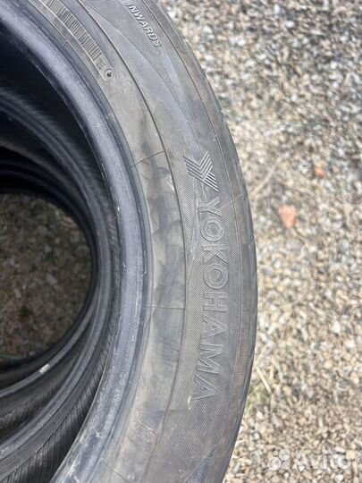 Yokohama Advan Sport V102 235/55 R20