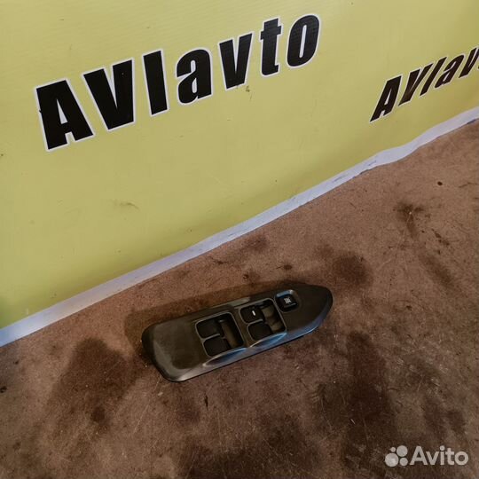 Блок стеклоподъёмника Mitsubishi lancer 9