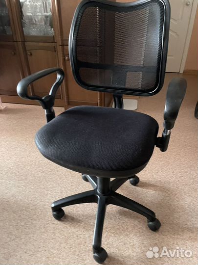 Компьютерное кресло
