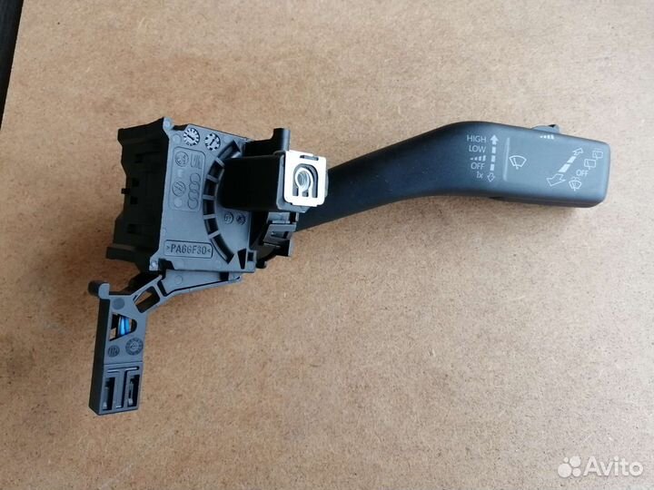 Подрулевой переключатель дворников VW Tiguan