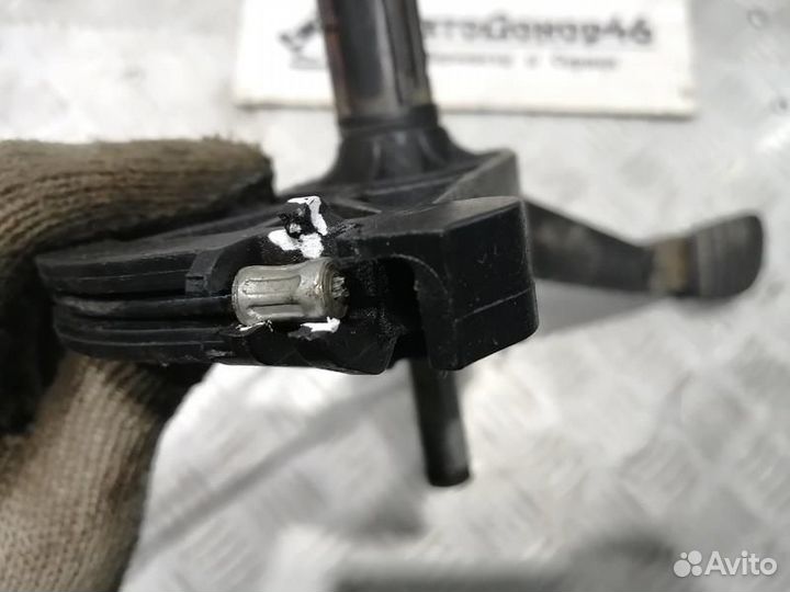 Педаль сцепления Renault Logan 1