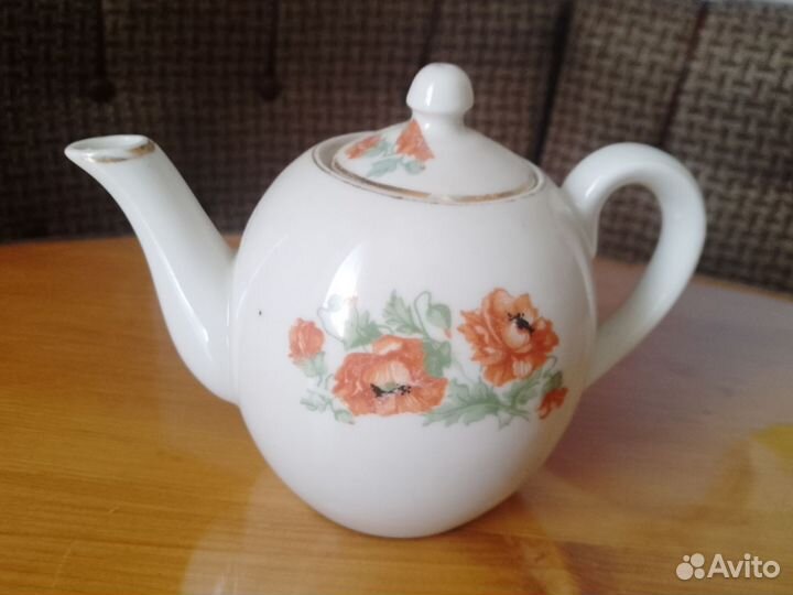 Чайник молочник тарелка сухарница 1920 30гг