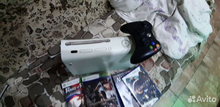 Игровая консоль Xbox 360 прошита