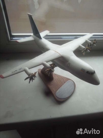 Модель самолета ан-70