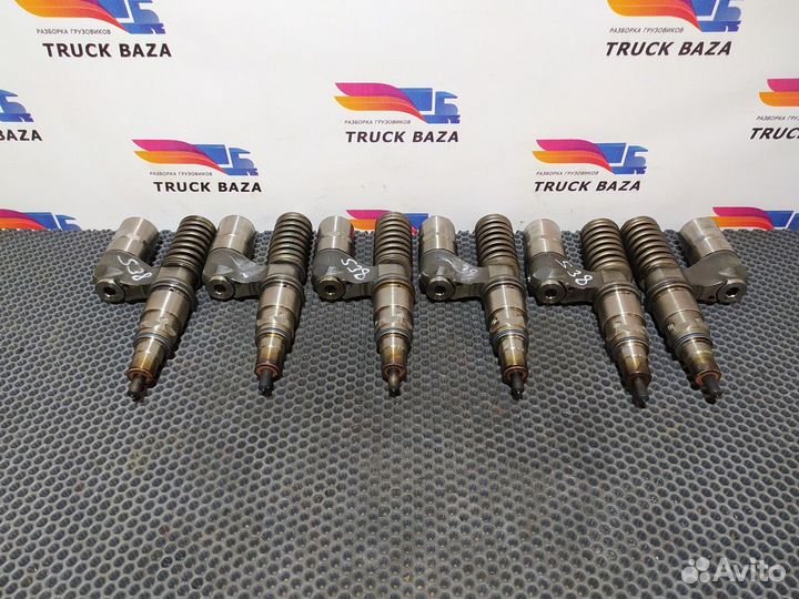 1943974 Комплект форсунок топливных