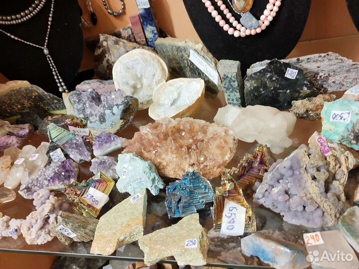 Коллекционные минералы, окаменелости, шкатулки и
