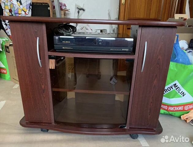 Тумба под телевизор