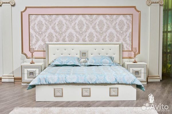 Спальный гарнитур