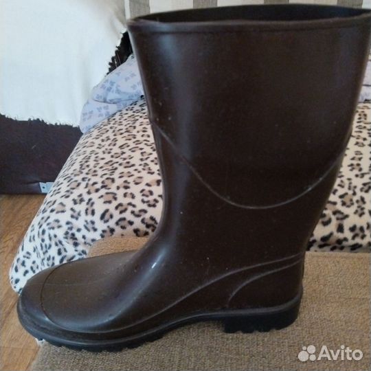 Резиновые сапоги 38размер