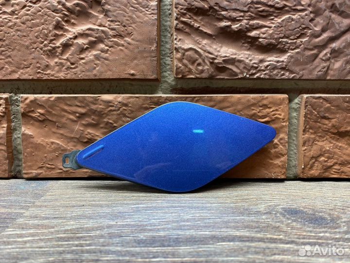 Заглушка буксировочного крюка зад Volvo S90 2017+