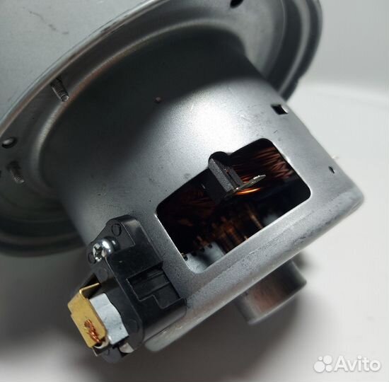Двигатель для пылесоса 2000W (H117/ h 50 / 135