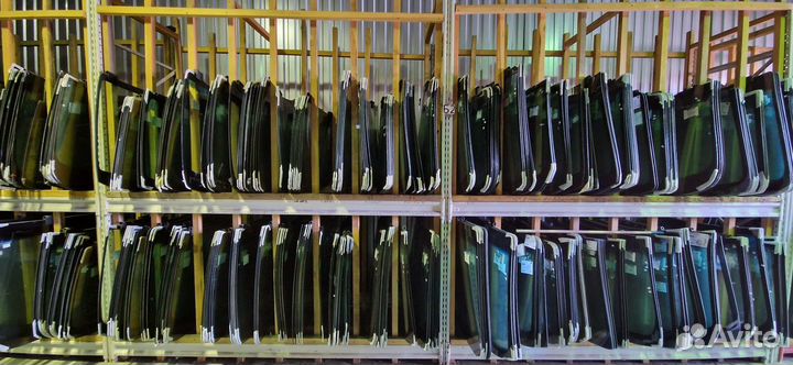 Лобовое стекло Honda Civic V EG