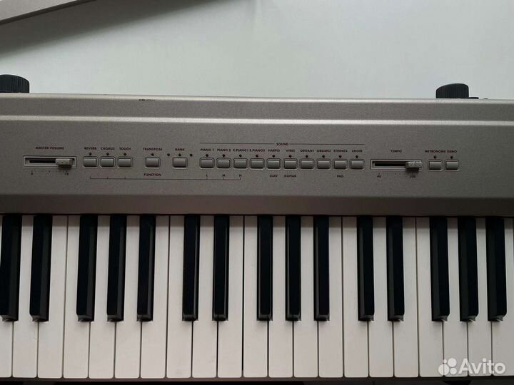 Цифровое пианино Korg Sp-200