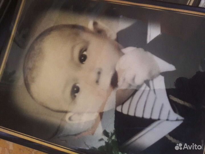 Старые фотографии, фоторамка железная