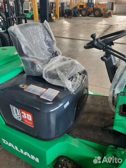 Вилочный погрузчик Dalian CPCD30FB, 2023