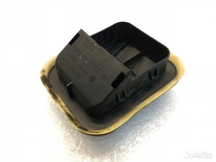 Решетка вентиляционная левая Ford Focus 3 хетчбек