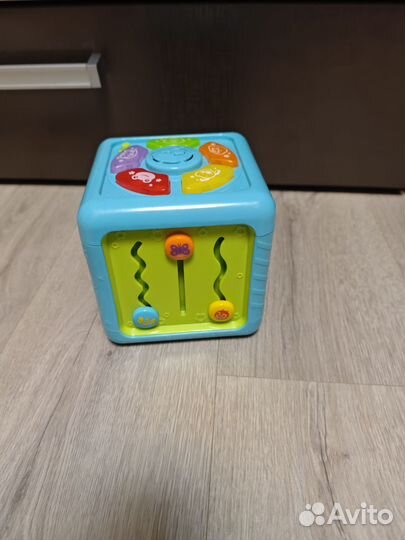 Интерактивный кубик в отличном состоянии