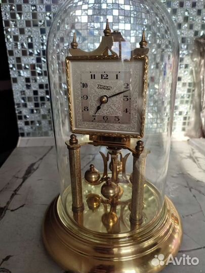 Часы старинные торсионные