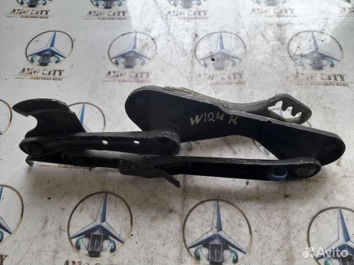 Петля капота Прав. Мерседес E-Класс