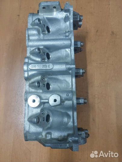 Головка блока цилиндров Volkswagen Golf 4 03810337