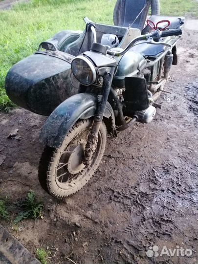 Мотоцикл С коляской урал