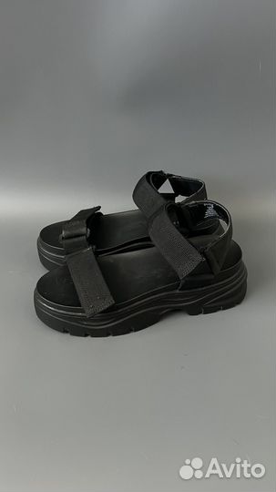 Сандалии H&M