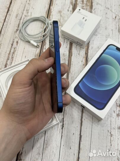 iPhone 12, 64 ГБ