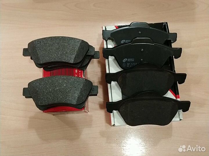 Колодки передние Рено Меган 2