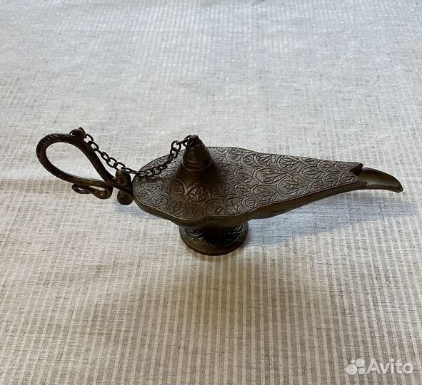 Старинная масляная лампа Алладина