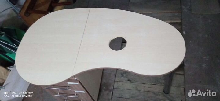 Маникюрный стол складной