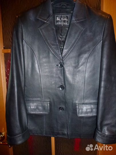 Кожаная куртка,р.48-50