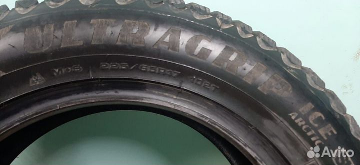 Goodyear Ultra Grip Ice Arctic 2 SUV 225/65 R17