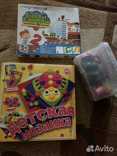 Мозаика, тесто пластилин, книги,развивающие игры