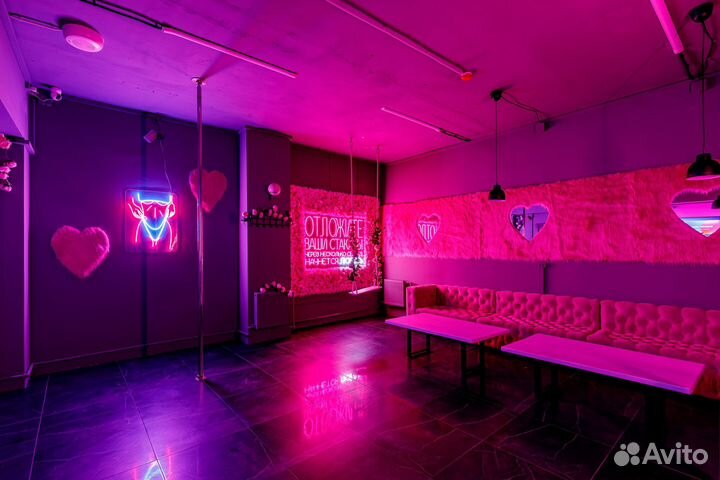 Аренда лофта с пилоном