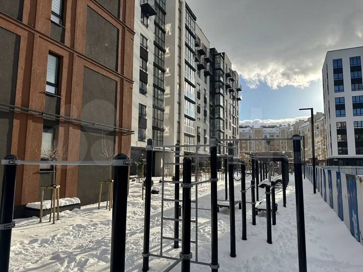 3-к. квартира, 79,8 м², 1/9 эт.