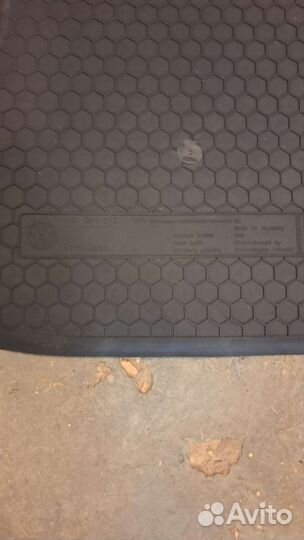 Автомобильные коврики резиновые н