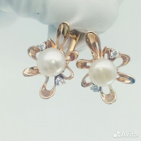 Золотые серьги с жемчугом