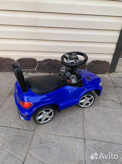 Машинка каталка толокар Mercedes