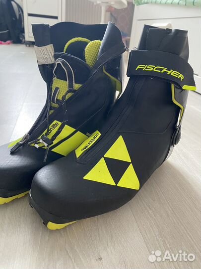 Лыжные ботинки fischer carbonlite