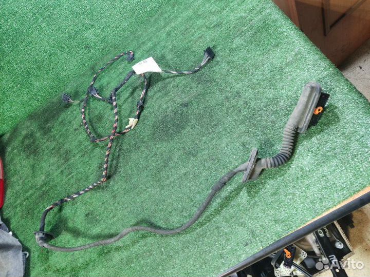 Проводка двери передняя правая Volkswagen Polo SED